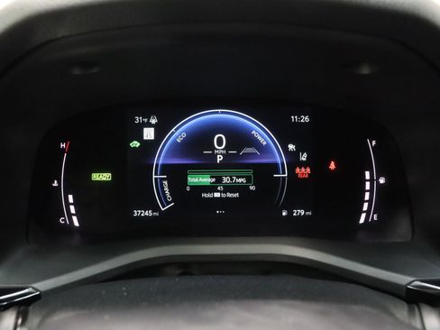 Used 2025 Toyota Camry SE image 39