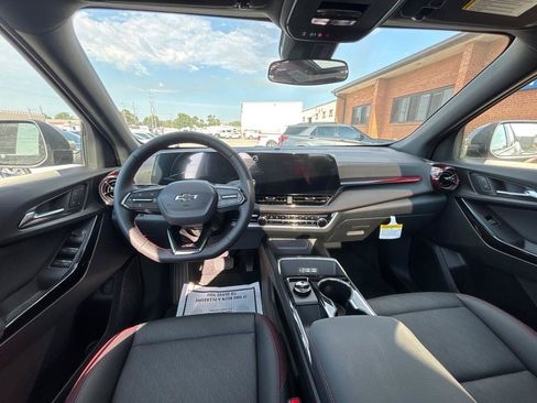 Used 2026 Chevrolet Equinox RS w/ Convenience Package III AWD/4WD image 21