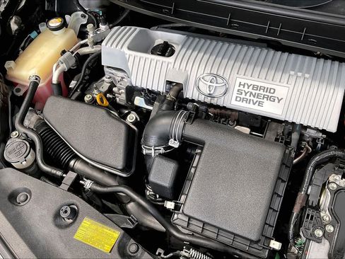 Used 2012 Toyota Prius V Two FWD image 32
