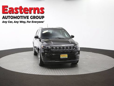 Used 2024 Jeep Compass Latitude AWD/4WD image 50