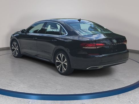 Used 2021 Volkswagen Passat 2.0T SE FWD image 7