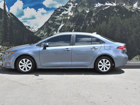 Certified 2025 Toyota Corolla LE FWD image 7