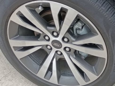Used 2021 Ford Expedition Limited RWD image 15