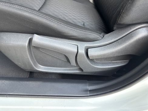 Used 2018 Nissan Rogue S image 24