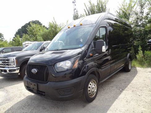 Used 2022 Ford Transit 350 148 High Roof Extended DRW w/ Load Area Protection Package RWD image 4