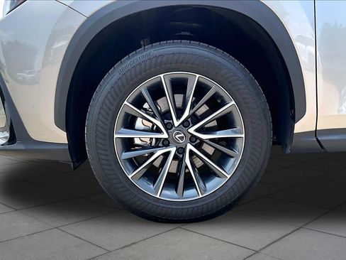 Used 2025 Lexus NX 250 FWD w/ Accessory Package (Z1) image 9