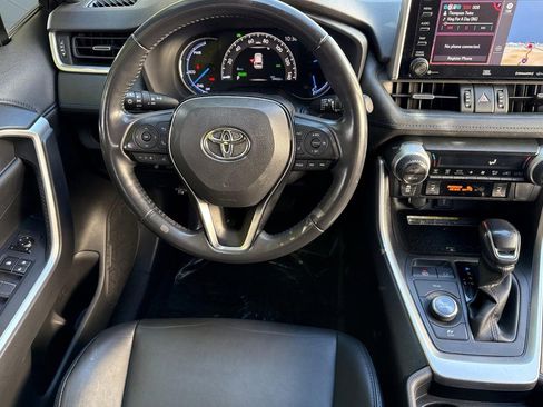 Used 2020 Toyota RAV4 XSE image 28
