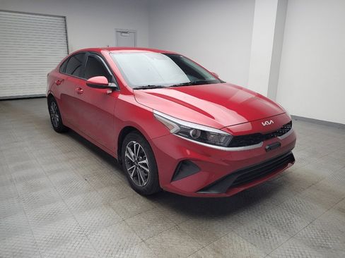 Used 2023 Kia Forte LXS image 13