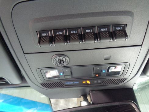 Used 2022 Ford Bronco Big Bend image 17