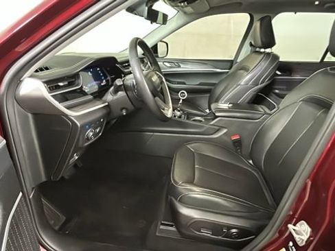 Used 2024 Jeep Grand Cherokee Limited 4xe AWD/4WD image 12