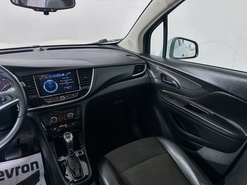 Used 2021 Buick Encore Preferred FWD image 23