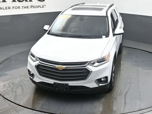 Used 2019 Chevrolet Traverse LT w/ LT Premium Package image 48