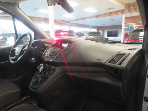 Used 2016 Ford Transit Connect XL image 26