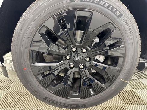 New 2025 Ford Expedition Platinum w/ Stealth Appearance Package image 33