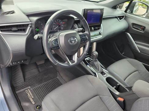 Used 2023 Toyota Corolla Cross AWD Hybrid image 16