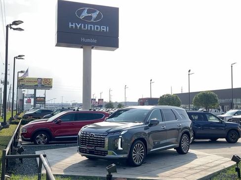 Used 2024 Hyundai Palisade Calligraphy image 40