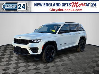 Used 2022 Jeep Grand Cherokee Altitude