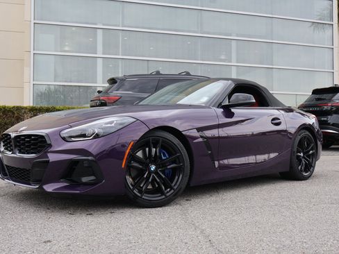Used 2024 BMW Z4 M40i w/ Premium Package image 1