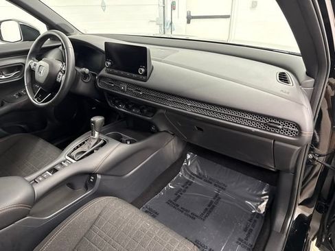 Used 2025 Honda HR-V Sport image 24