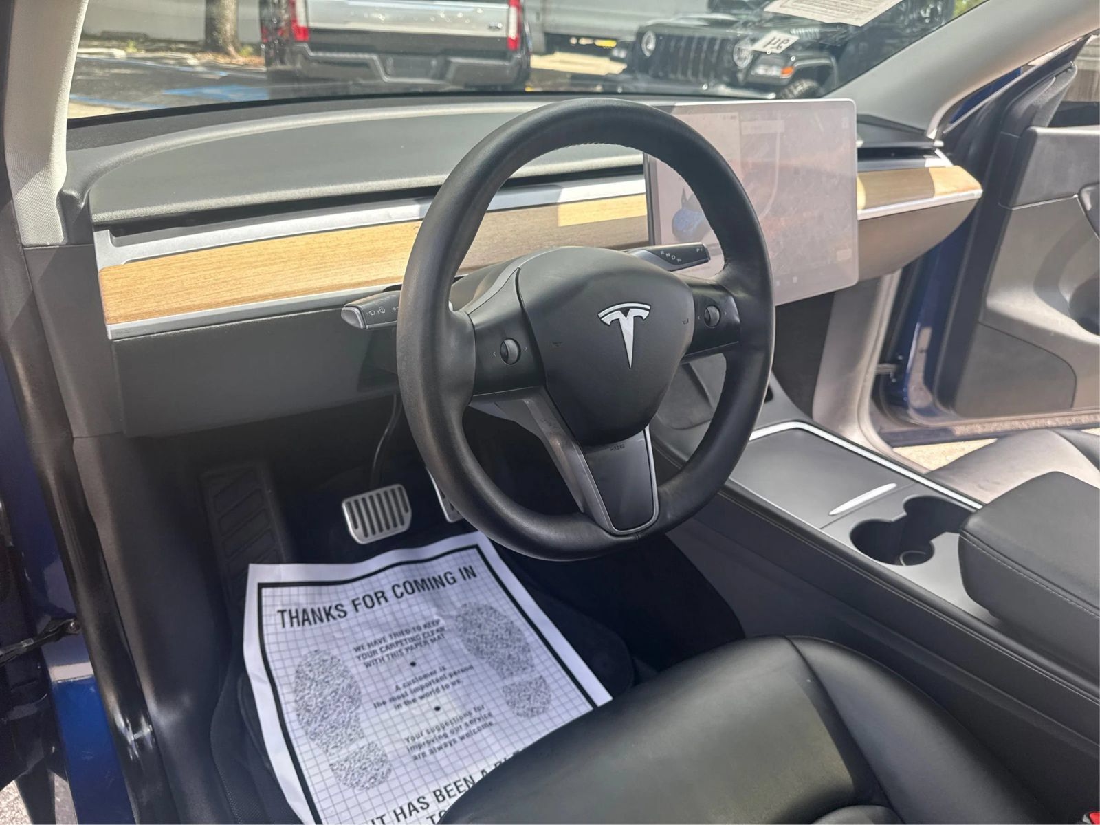 Used 2021 Tesla Model Y Long Range AWD/4WD image 16