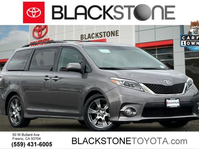 Used 2017 Toyota Sienna SE