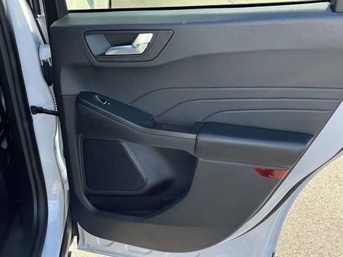 Used 2025 Ford Escape ST-Line FWD image 19