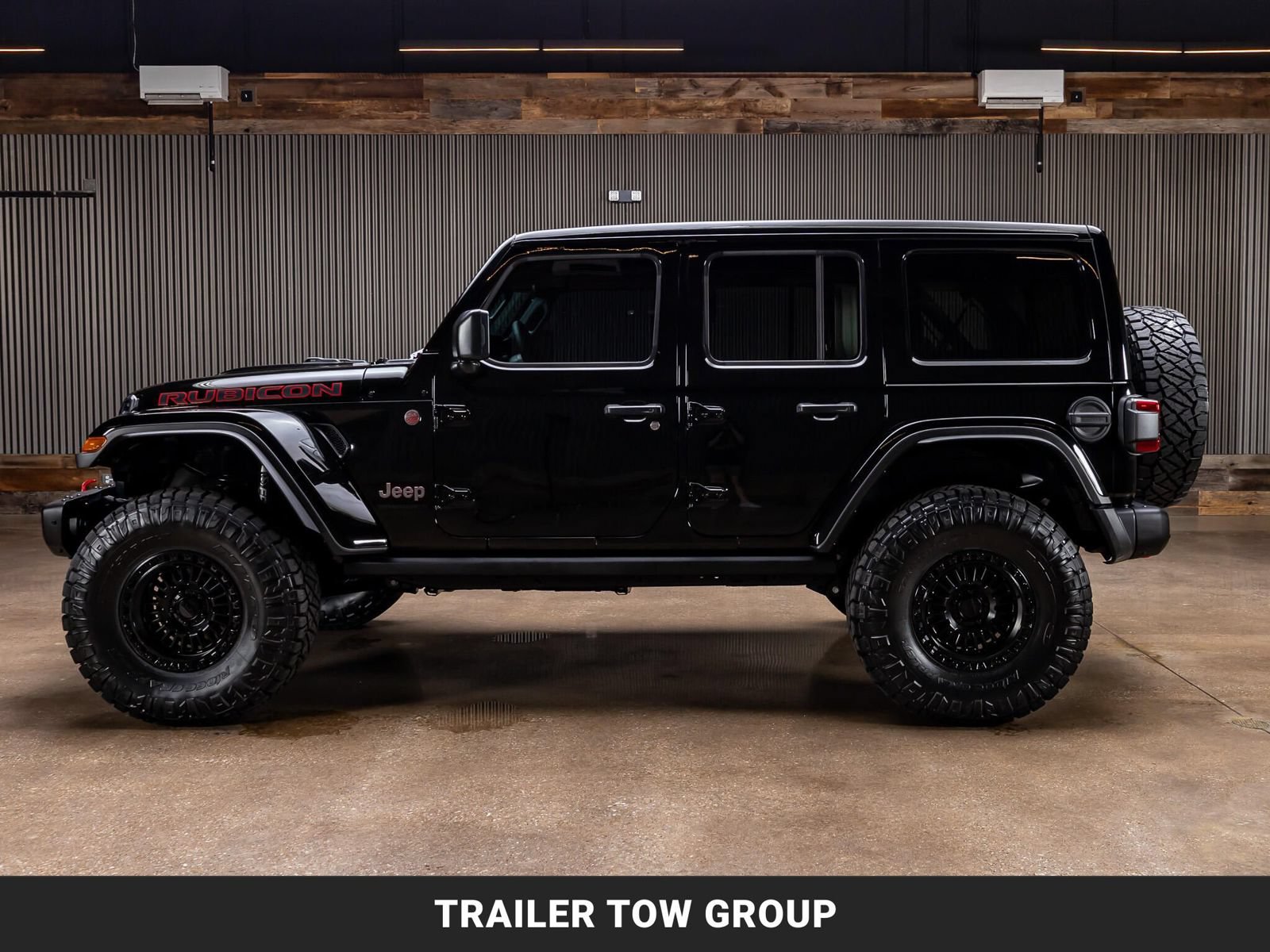 Used 2024 Jeep Wrangler Unlimited Rubicon AWD/4WD image 6