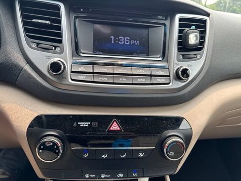 Used 2018 Hyundai Tucson SE AWD/4WD image 10