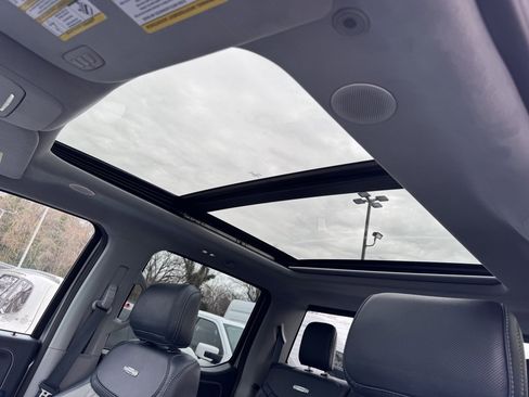 Used 2023 Ford F150 Limited image 12