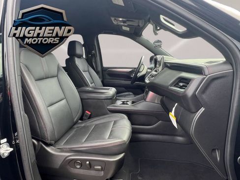 Used 2023 Chevrolet Suburban RST w/ Luxury Package AWD/4WD image 23