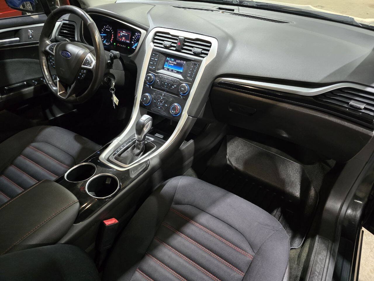 Used 2013 Ford Fusion SE FWD image 32