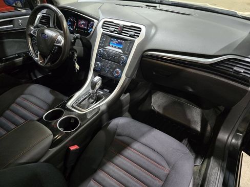 Used 2013 Ford Fusion SE FWD image 32