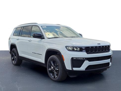 New 2026 Jeep Grand Cherokee L Limited w/ Limited Altitude Package RWD image 5