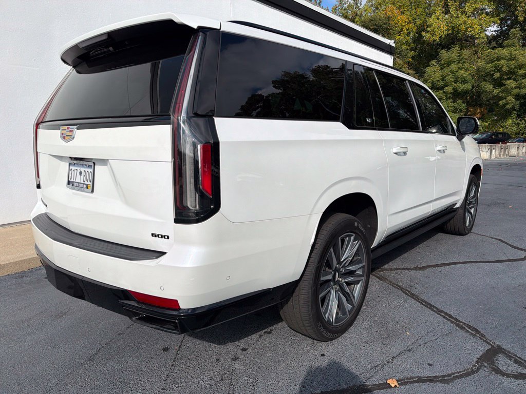 Used 2022 Cadillac Escalade ESV Sport Platinum AWD/4WD image 10