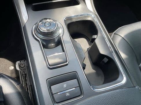 Used 2020 Ford Fusion SEL FWD image 24