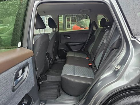 Certified 2023 Nissan Rogue SV image 13