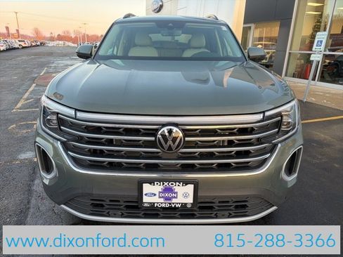 New 2026 Volkswagen Atlas SE image 2