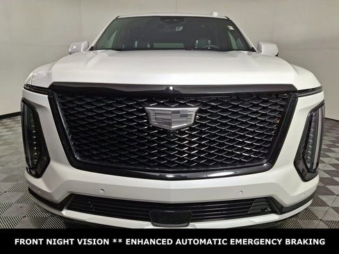 Used 2025 Cadillac Escalade Sport Platinum image 8