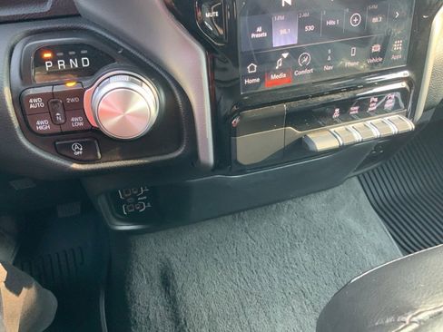 Certified 2023 RAM 1500 Laramie image 21