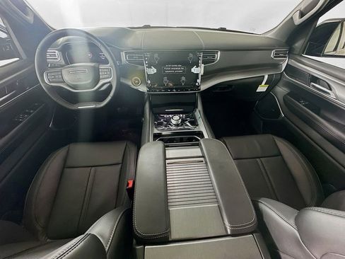 New 2026 Jeep Grand Wagoneer Limited AWD/4WD image 9