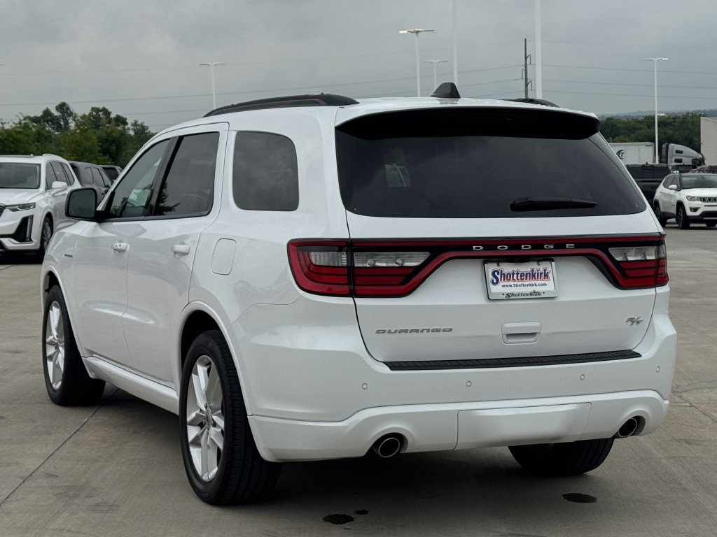 Used 2023 Dodge Durango R/T RWD image 4