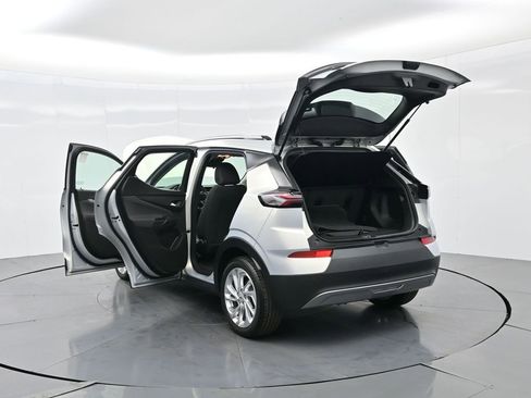 Used 2022 Chevrolet Bolt EUV LT image 40