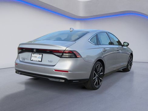 New 2026 Honda Accord Touring image 5