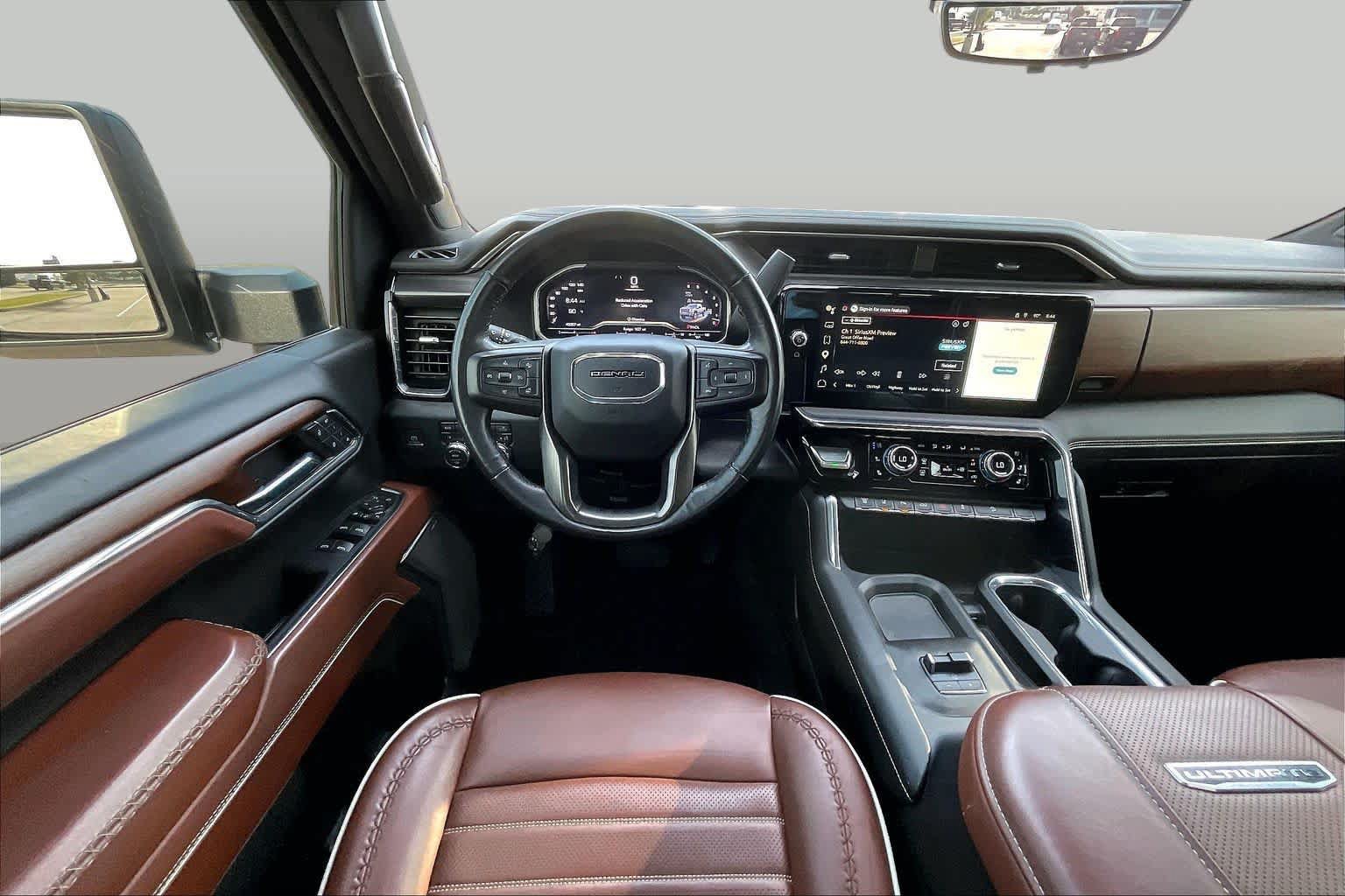 Used 2024 GMC Sierra 2500 Denali Ultimate AWD/4WD image 11