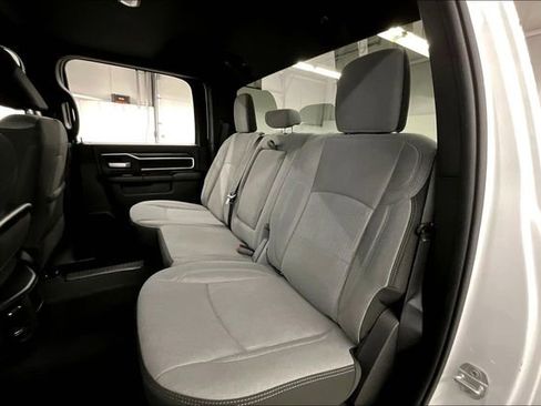 Used 2024 RAM 2500 Big Horn AWD/4WD image 25