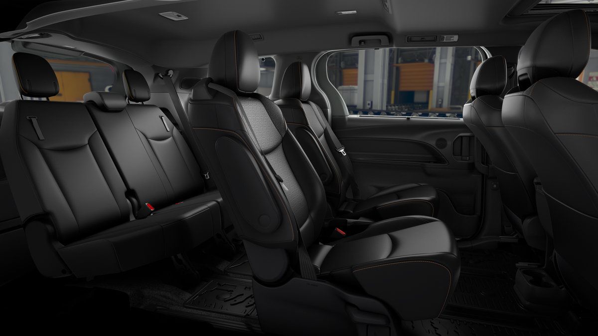 New 2026 Toyota Sienna XLE Woodland Edition AWD/4WD image 21