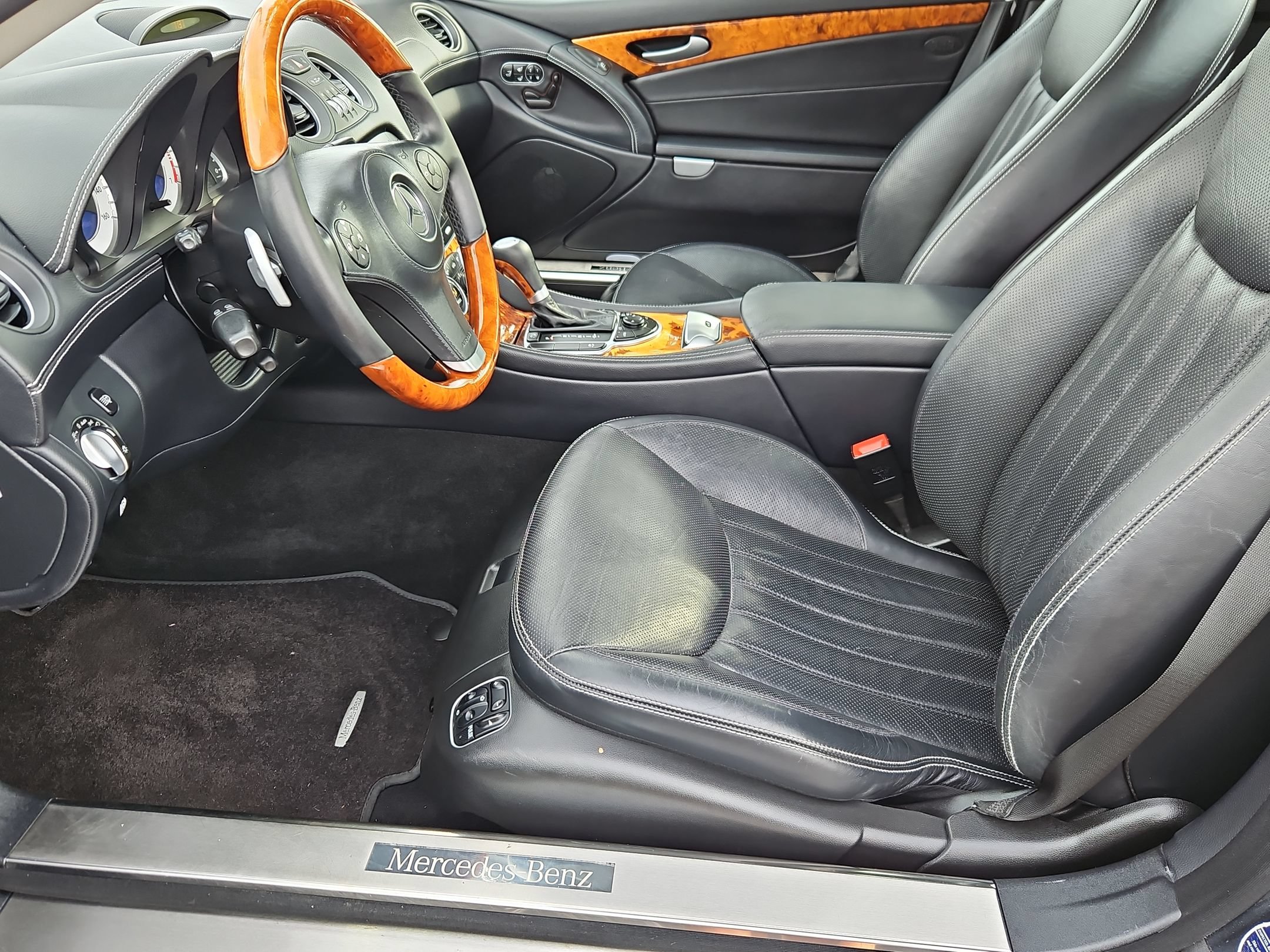 Used 2012 Mercedes-Benz SL 550 image 13