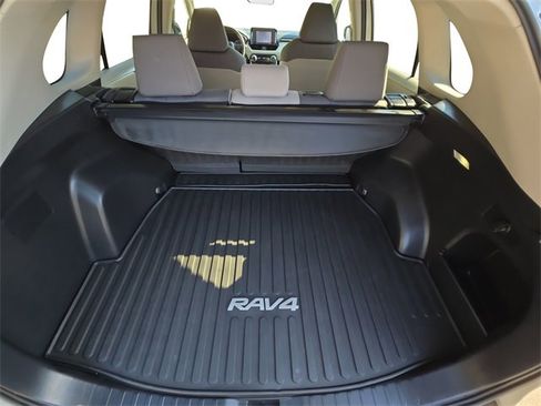Certified 2022 Toyota RAV4 XLE image 13