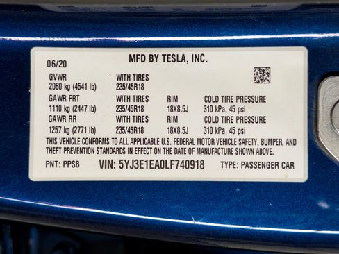 Used 2020 Tesla Model 3 Standard Range RWD image 28