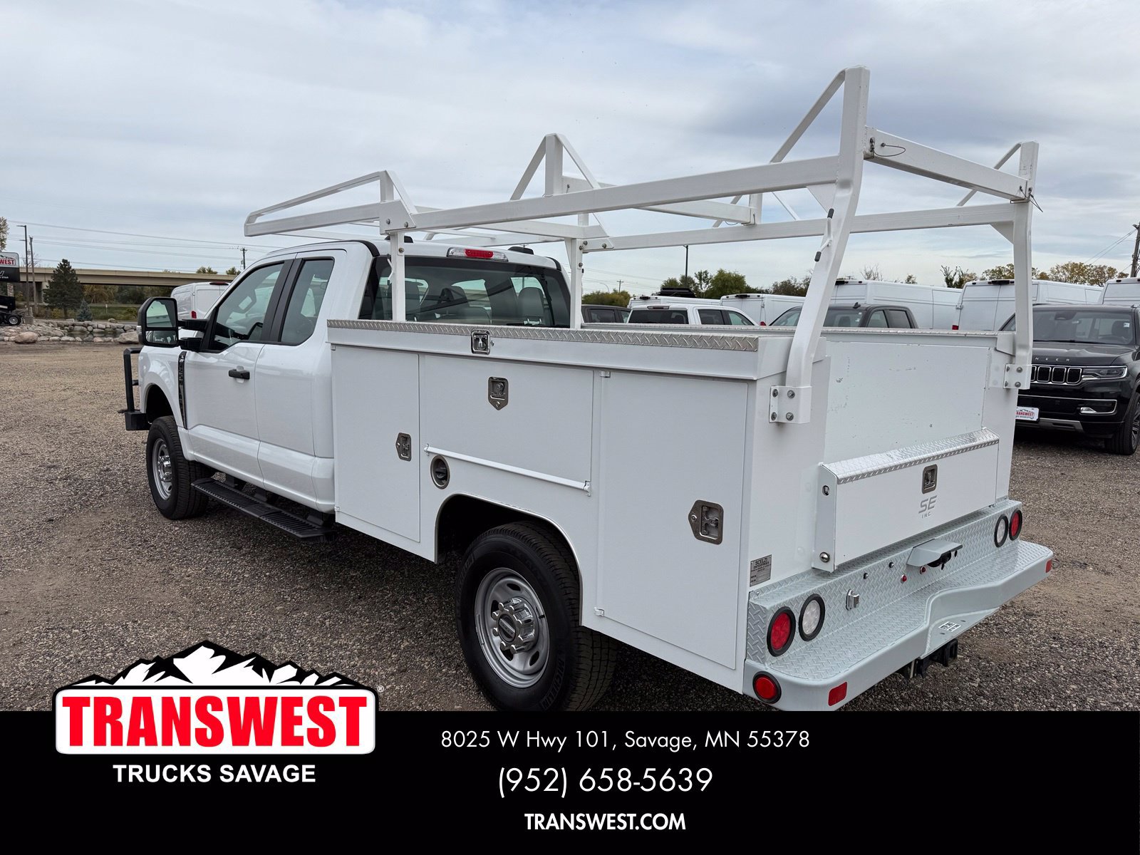 Used 2025 Ford F250 XL w/ XL Chrome Package AWD/4WD image 3